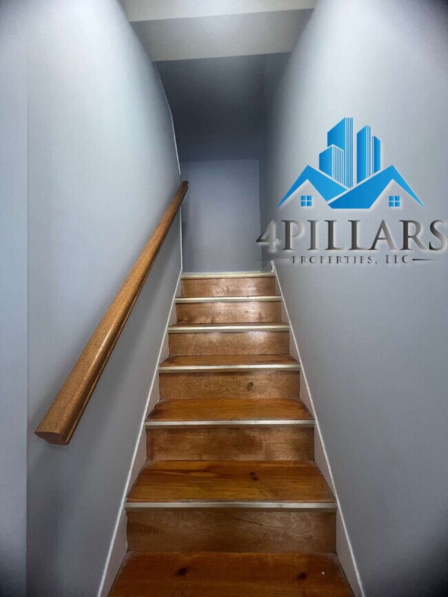 Building Photo - 5647 Sohl Ave