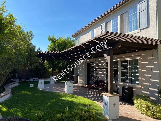 Building Photo - 24310 Las Palmas St