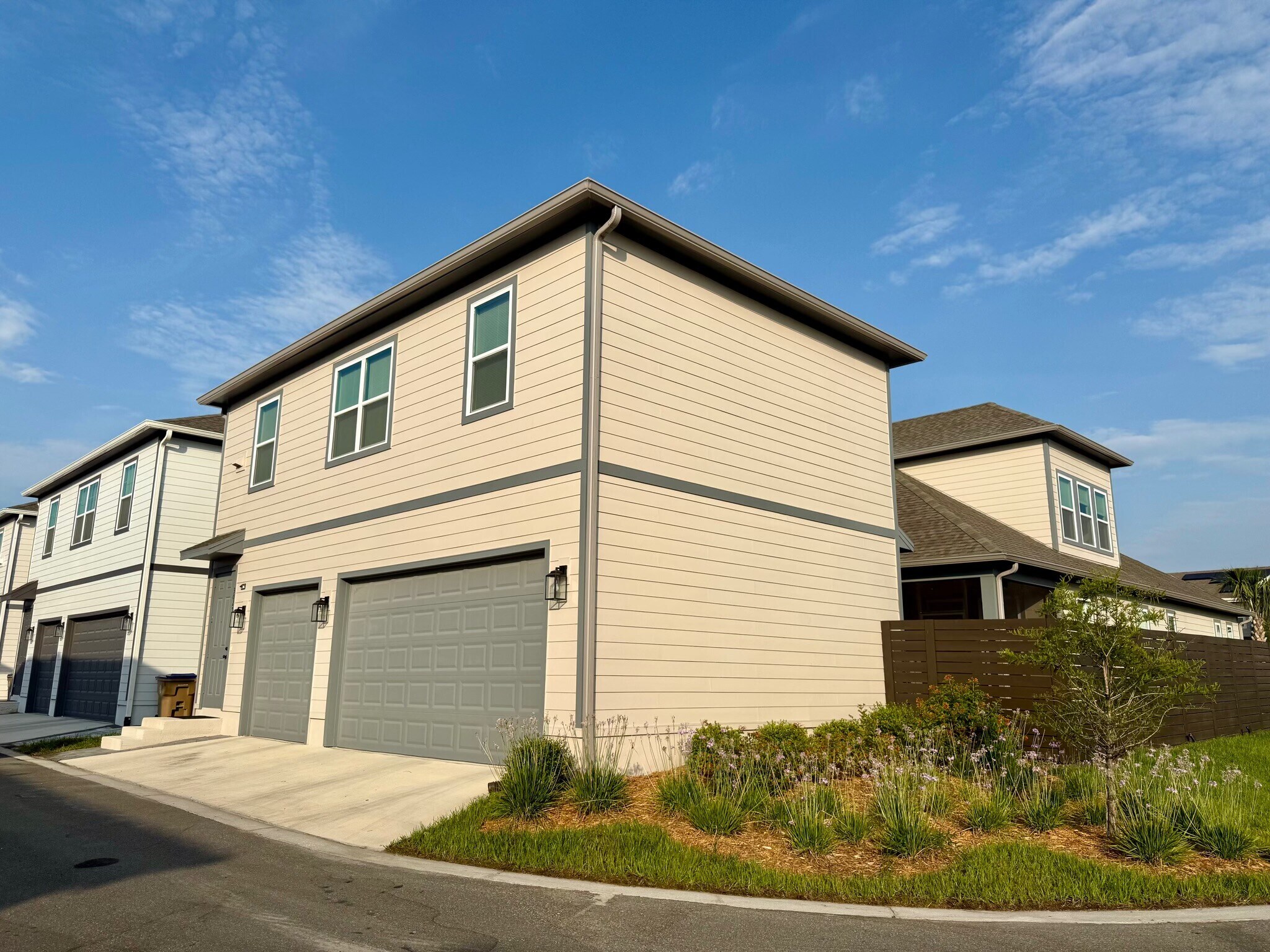 Building Photo - 3025 Prospect Trl
