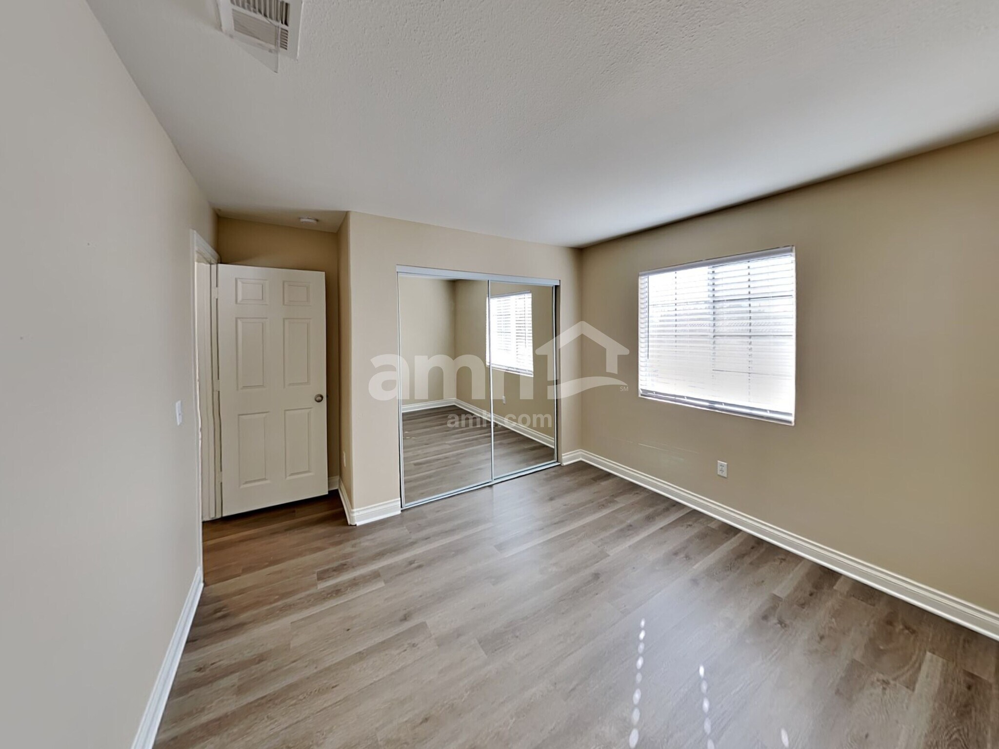 Building Photo - 9924 Ranch Hand Ave