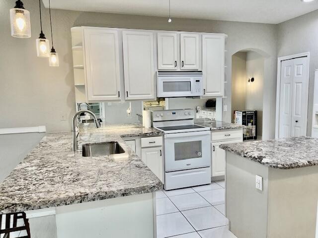 Building Photo - 12419 Antille Dr