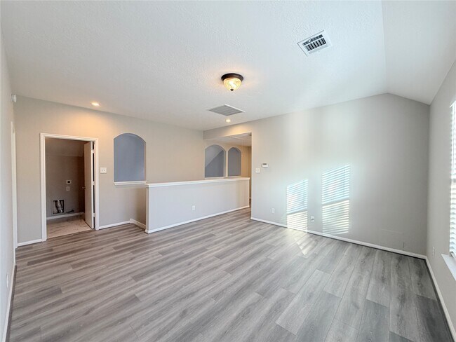 Building Photo - 5730 Landon Creek Ln