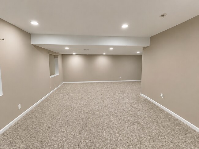 Building Photo - 4626 Bancroft Dr