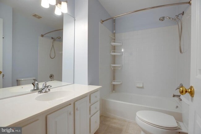Building Photo - 4609 Fair Valley Dr