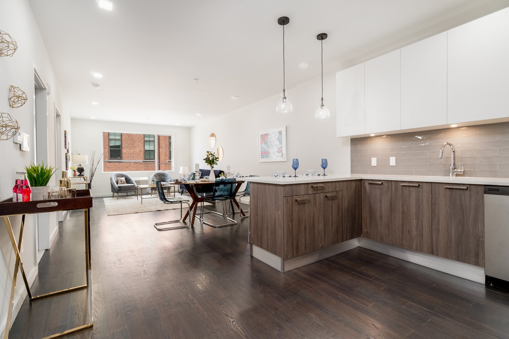 Building Photo - 6122 HUDSON Ave