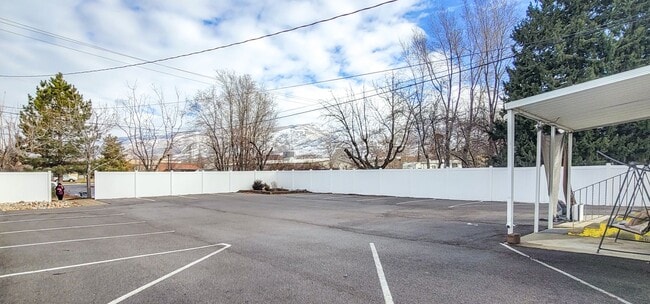 Building Photo - Bountiful City Office Space or residential