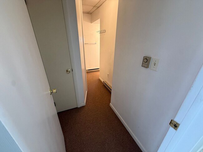 Building Photo - 429-431 E. King Street