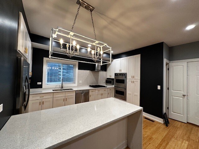 Building Photo - 147 N Menard Ave