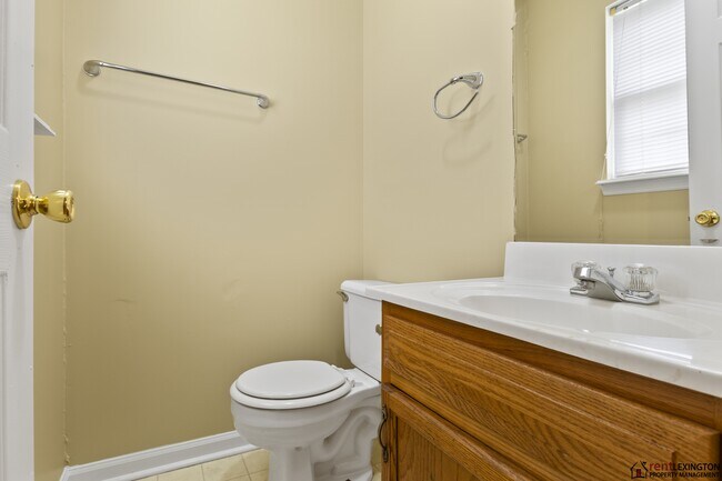 Building Photo - 531 Bell Pl Dr
