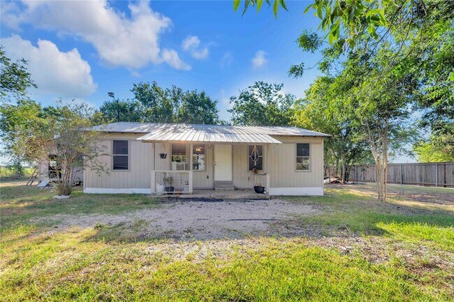Primary Photo - 20235 Engelmann Ln
