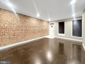 Building Photo - 1026 W Fayette St