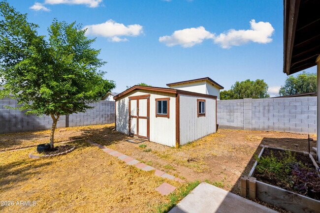 Building Photo - 8520 W Alice Ave