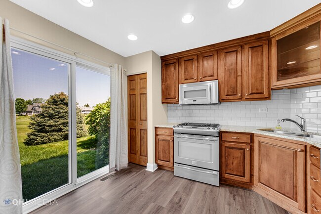 Building Photo - 532 Heritage Dr