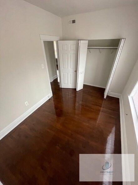 Building Photo - 4235-45 N Lamon