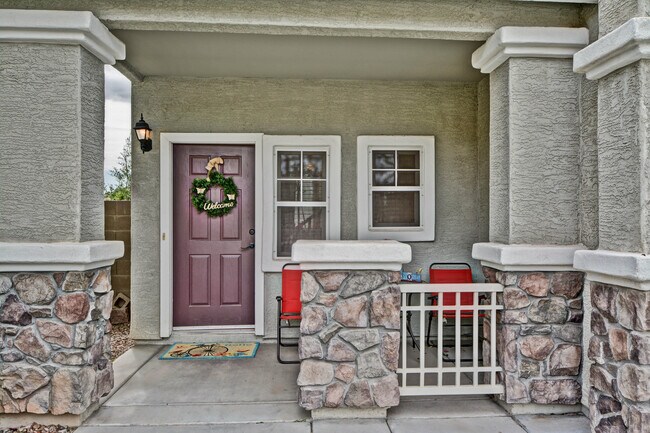 Building Photo - 17243 W Tara Ln