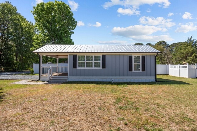 Building Photo - New Build Tiny Home!