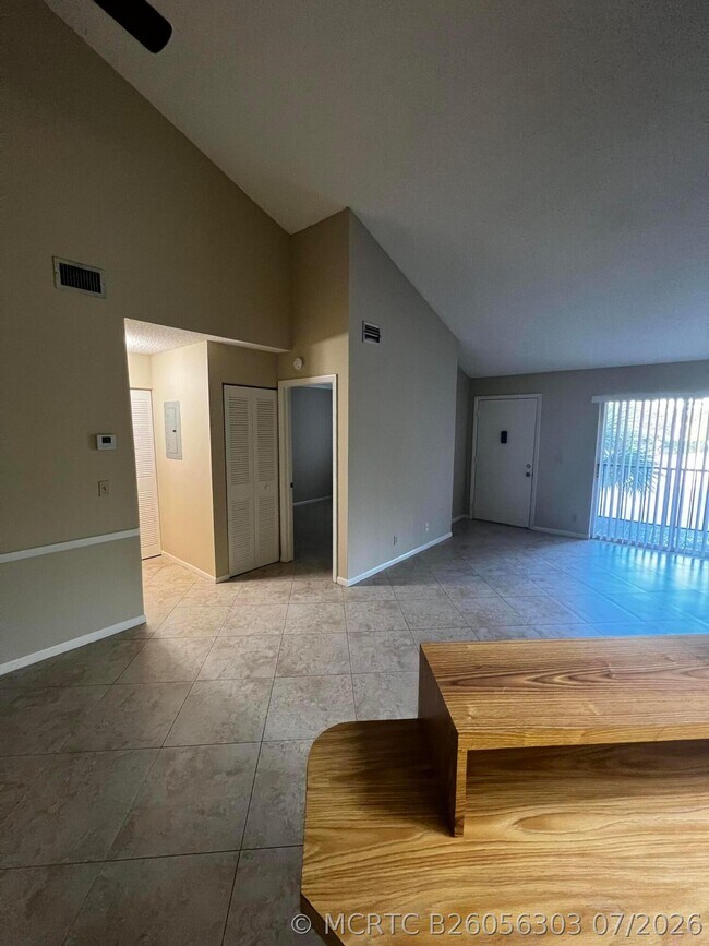 Building Photo - 4215 S 57th Ave