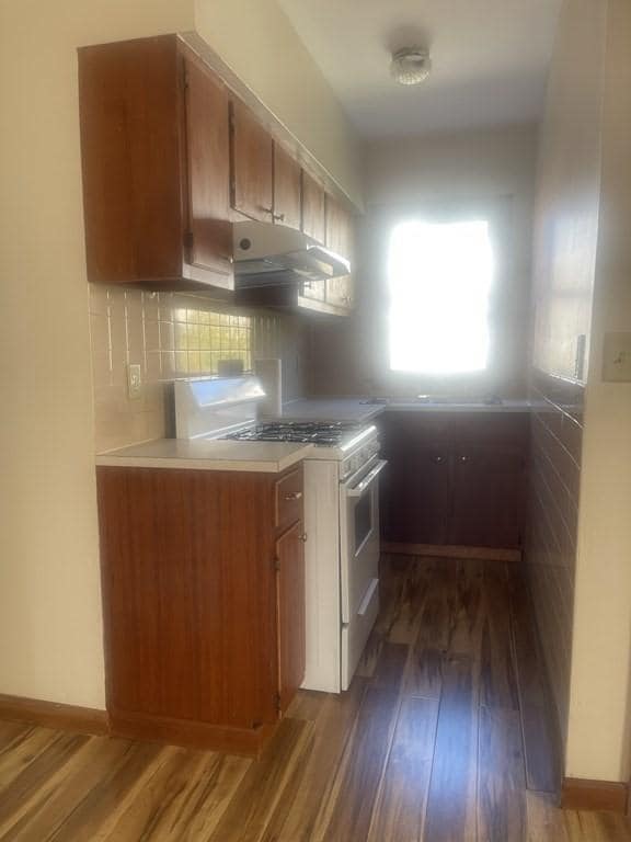 Building Photo - 3 bedroom in New Bedford MA 02746