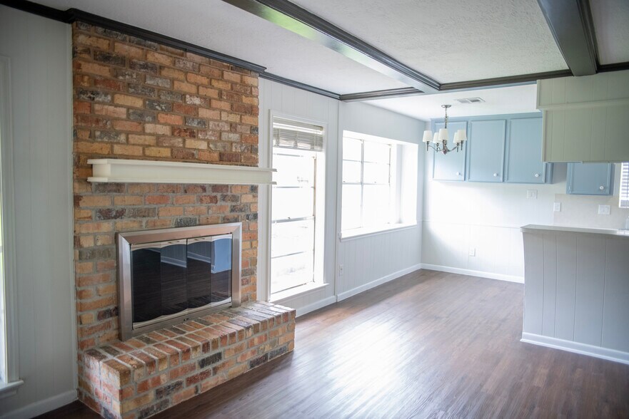 Building Photo - 12826 Westmere Dr