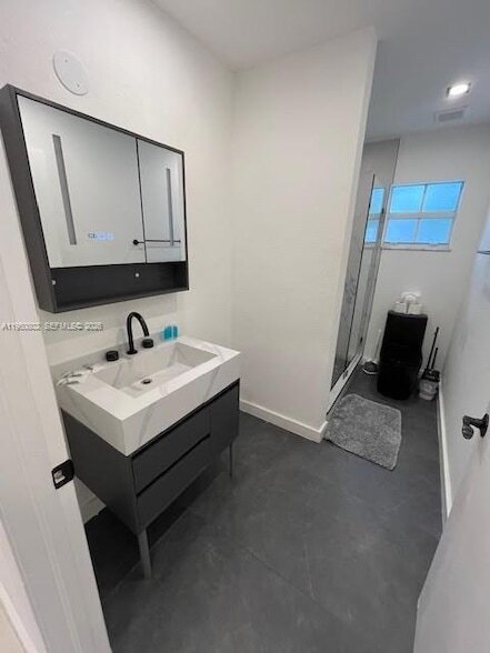 Building Photo - 270 NW 41st St