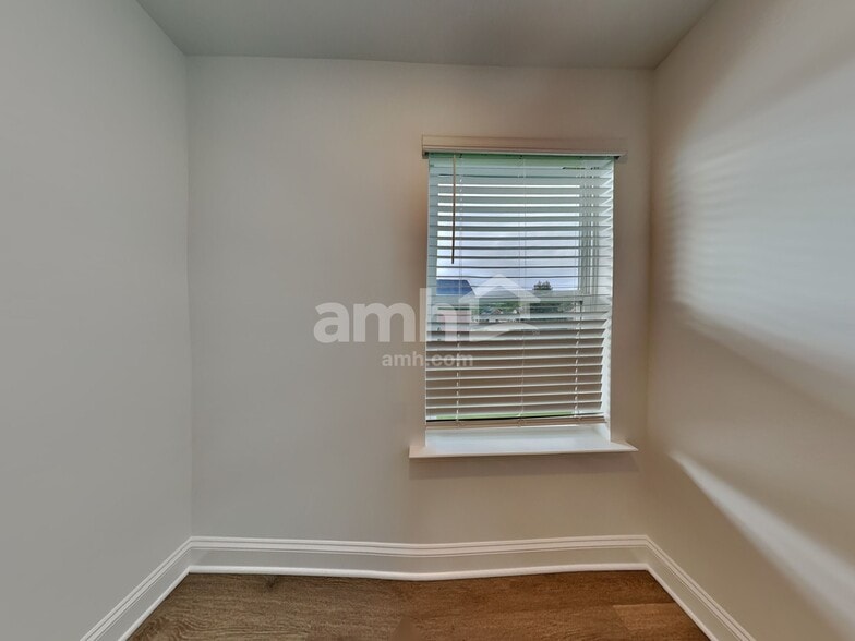 Building Photo - 4781 McDade Lane