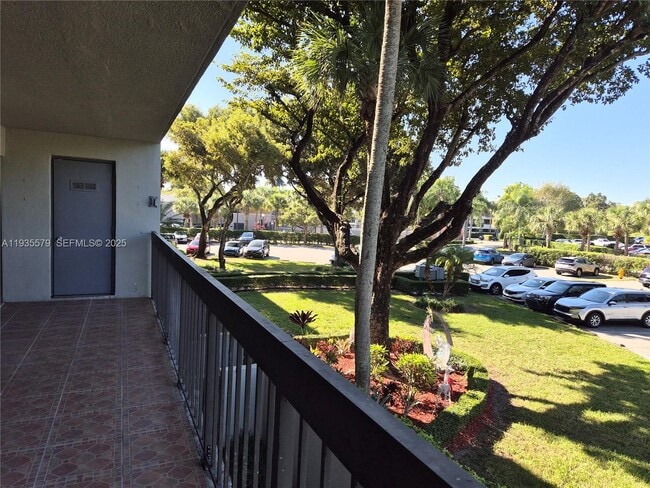 Building Photo - 8811 SW 132nd Pl