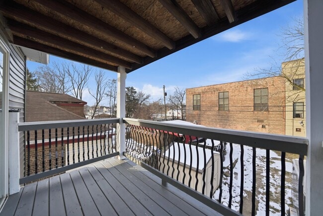 Building Photo - 1504 Hanover St