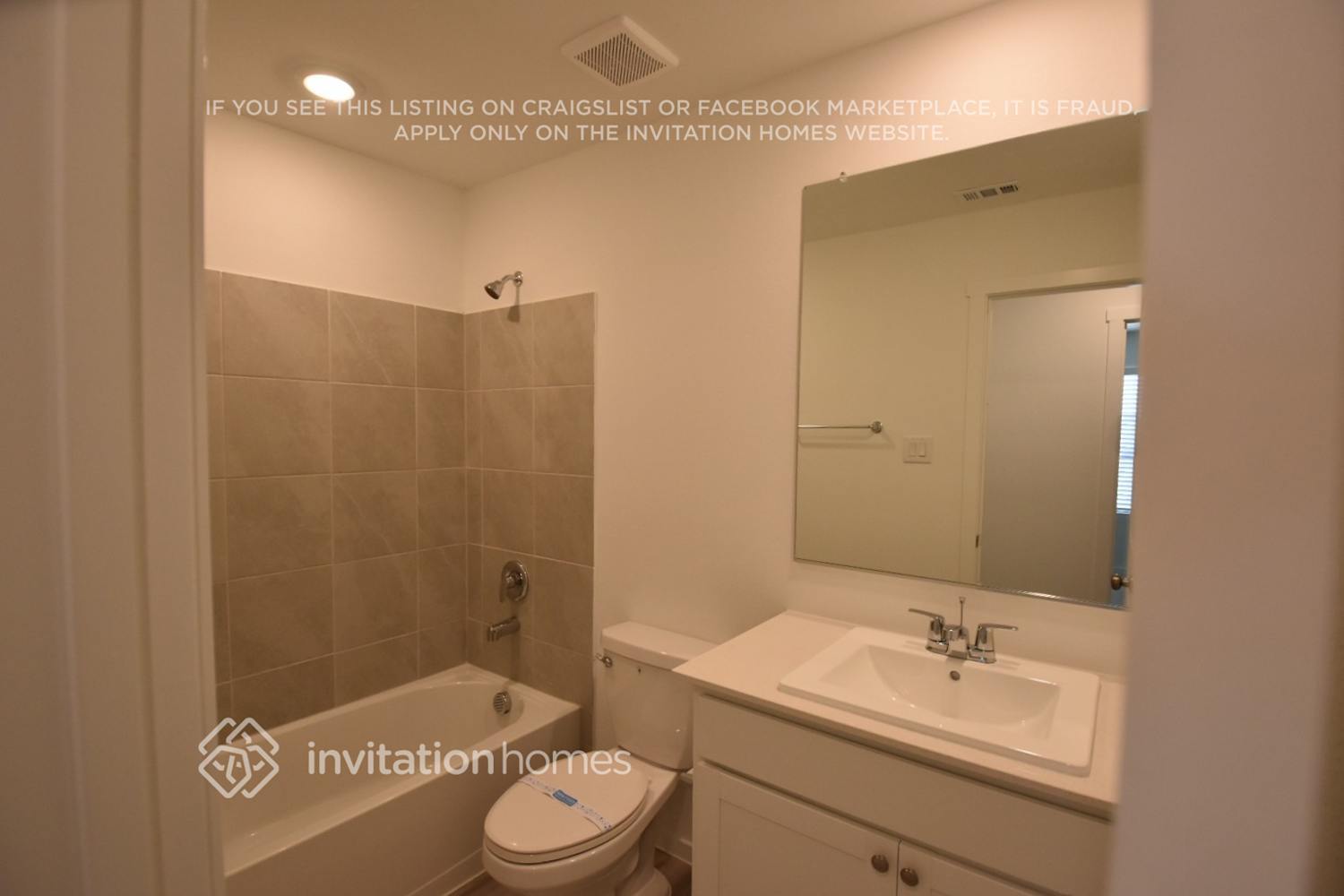 Building Photo - 5105 Hidden Treasure Ln