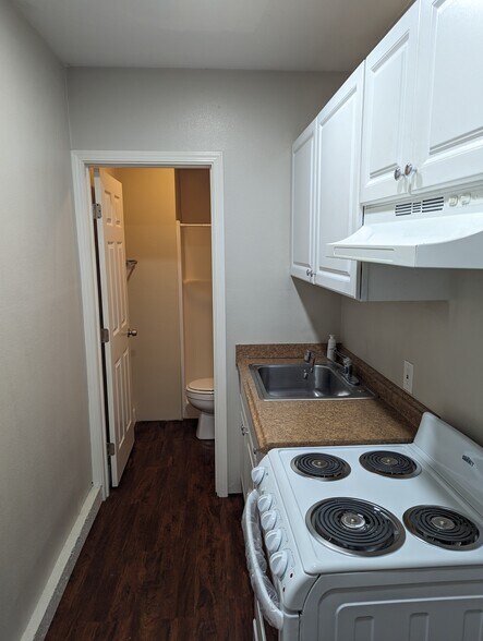 Building Photo - 3317 Kuykendall Pl