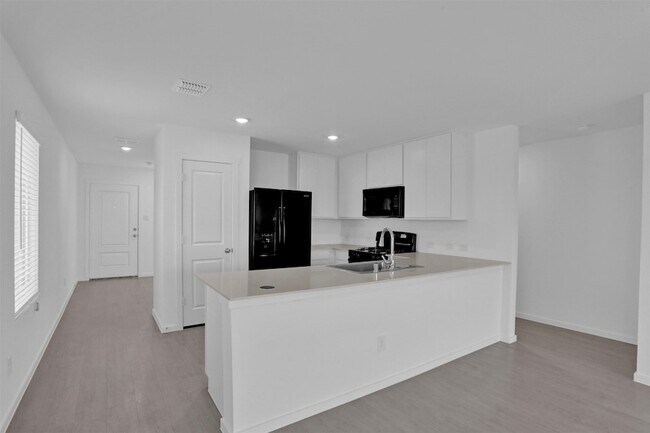 Building Photo - 2028 Sulky Ln