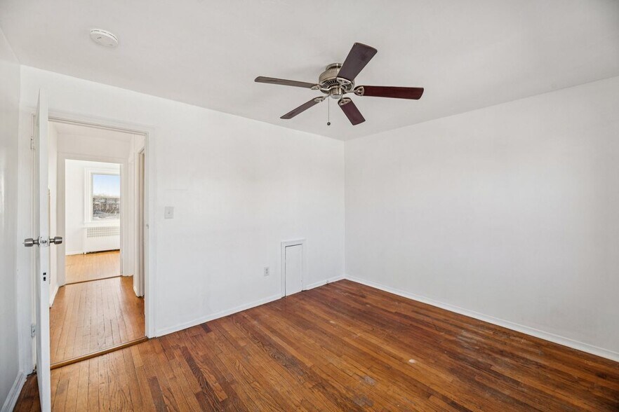 Building Photo - 2521 Benning Rd NE