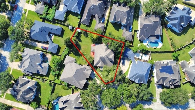 Building Photo - 4422 Roundtree Ln