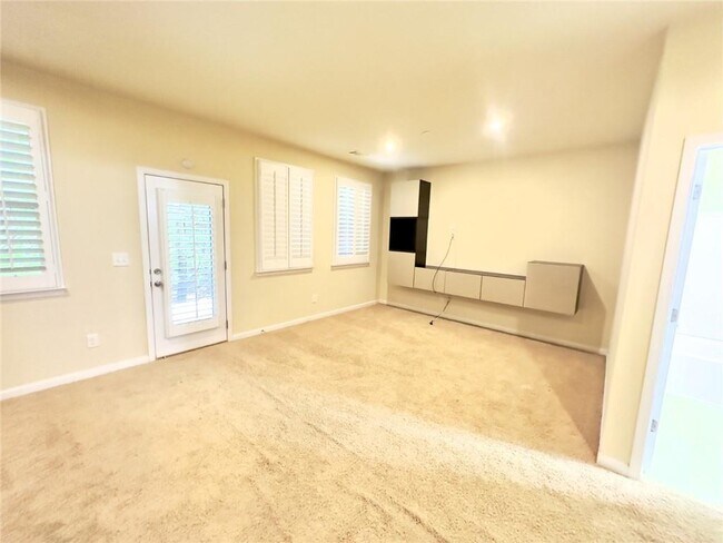 Building Photo - 4239 Laurel Creek Ct SE