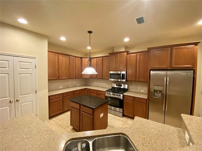 Building Photo - 6610 Portland Oak Ct