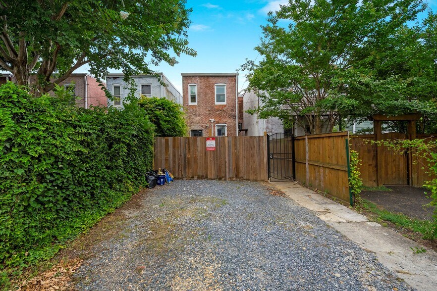 Rear Parking available - 724 5th St NE