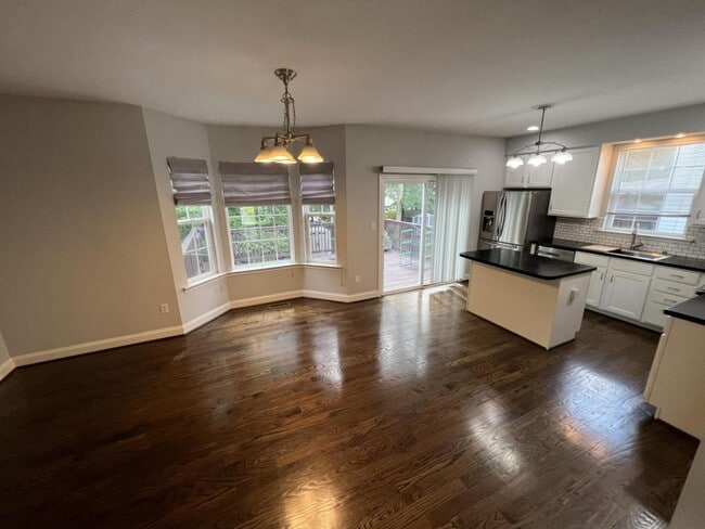 Building Photo - 3507 Spring Rd