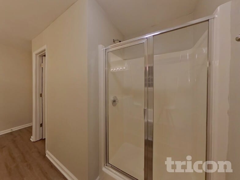 Building Photo - 215 Harrowfield Heights