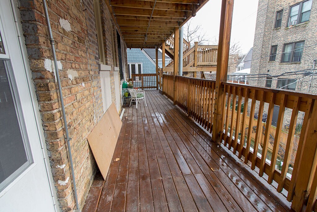 Building Photo - 1355 W Winona St
