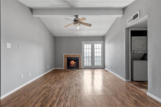 Building Photo - 12500 Sandpiper Dr