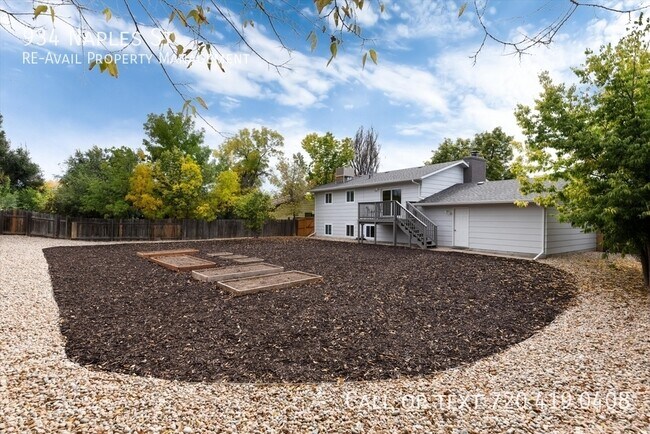 Building Photo - 934 Naples St