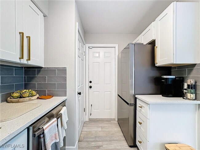 Building Photo - 9 Knights Bridge Rd