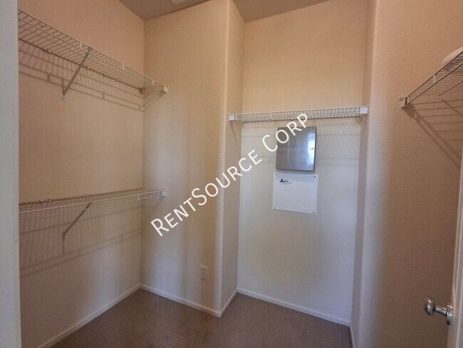 Building Photo - 24310 Las Palmas St