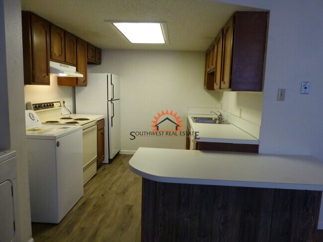 Building Photo - 120 Navajo Road