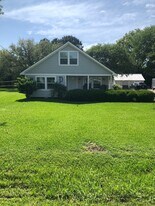 Building Photo - 2328 Shanks Rd