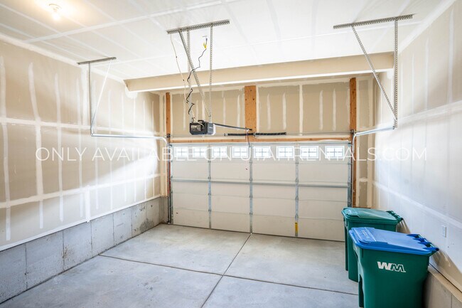 Building Photo - 4152 W 2010 N