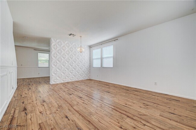 Building Photo - 5033 Apache Valley Ave
