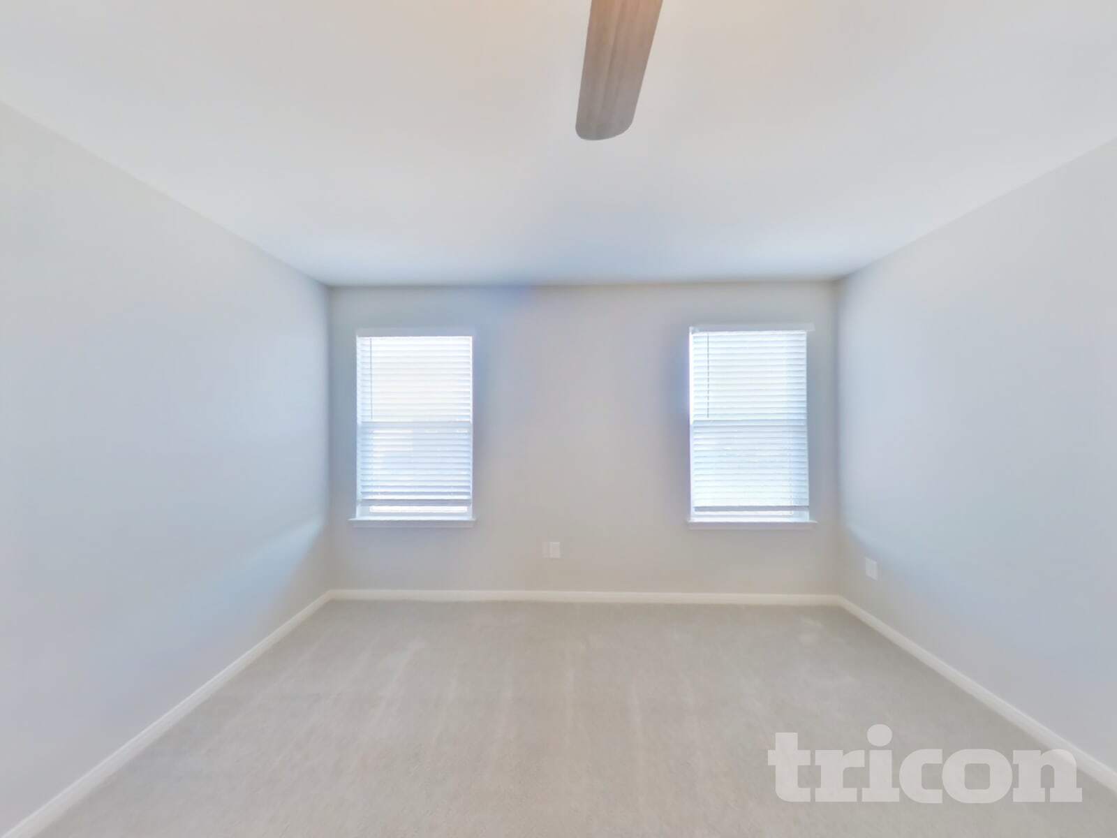 Building Photo - 12045 Latour Vly