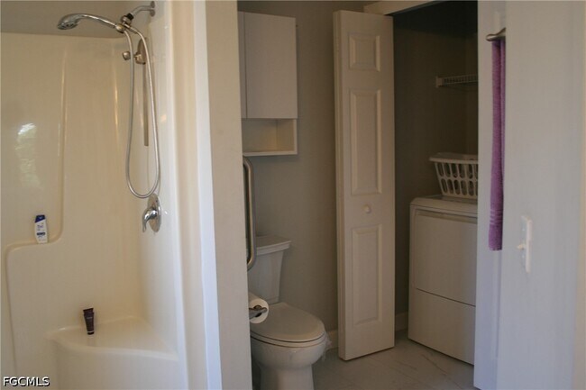 Building Photo - 15472 Admiralty Cir