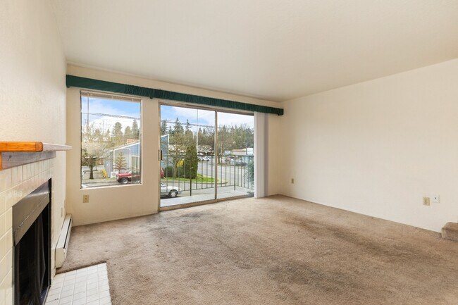 Building Photo - Spacious 1 Bedroom Apartment w/ Parking in Briercrest