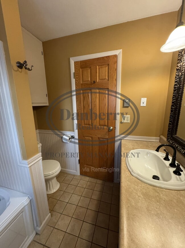 Building Photo - 4258 Co Rd 140